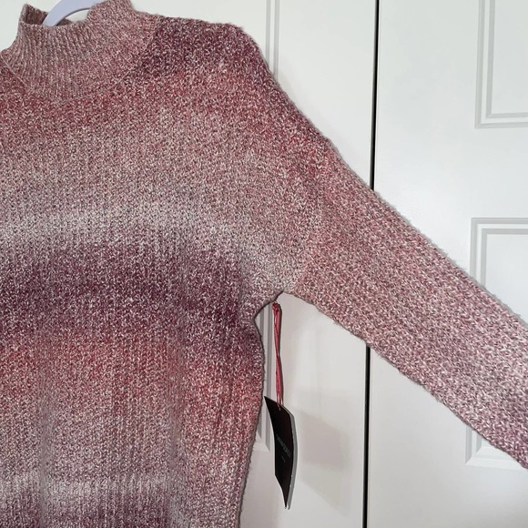 CYNTHIA ROWLEY | Ambre Striped Pink Turtleneck Sweater Size Small B41 - Picture 3 of 9